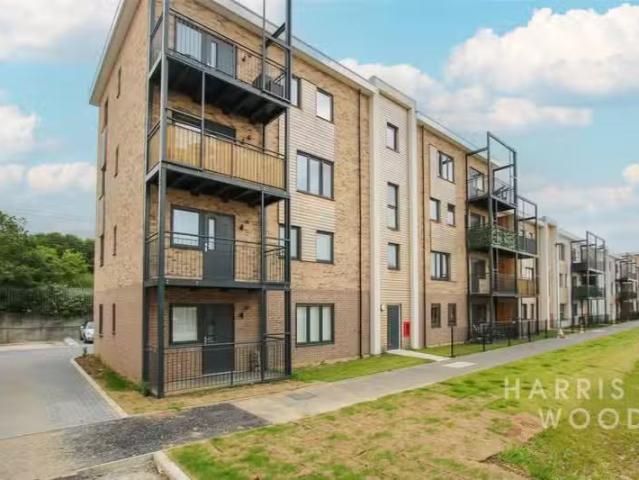 Apartment for rent in Highwoods, Fordham Heath