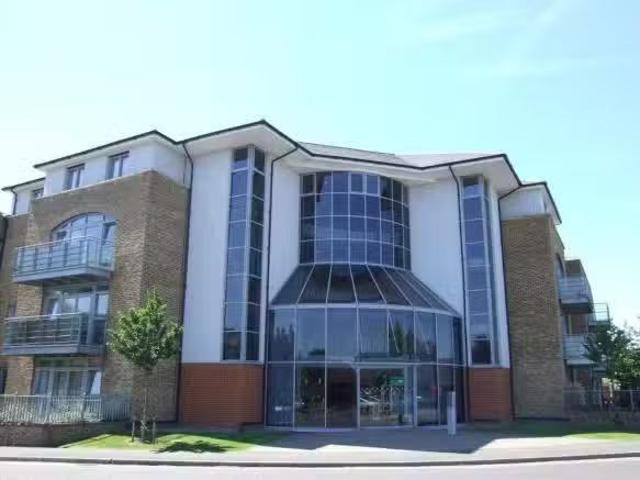 Apartment for rent in Fole, Surrey