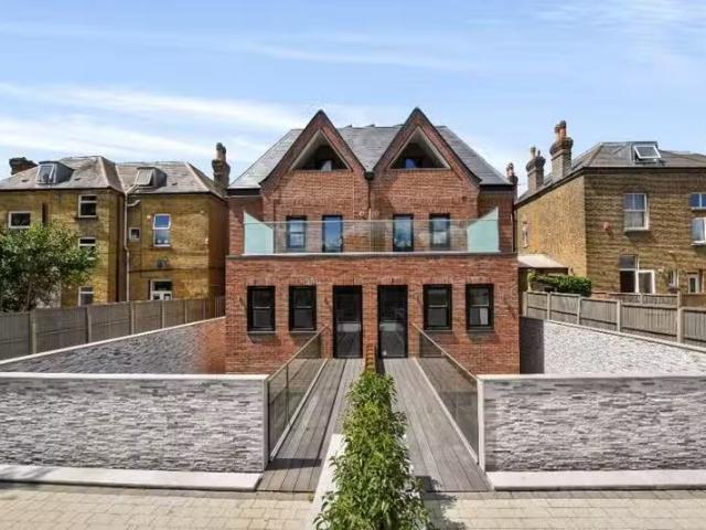 House for rent in Enfield, Greater London