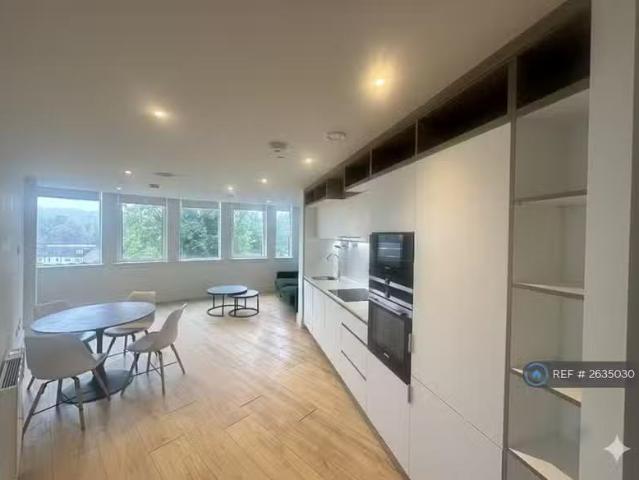 House for rent in London Borough of Croydon, Purley