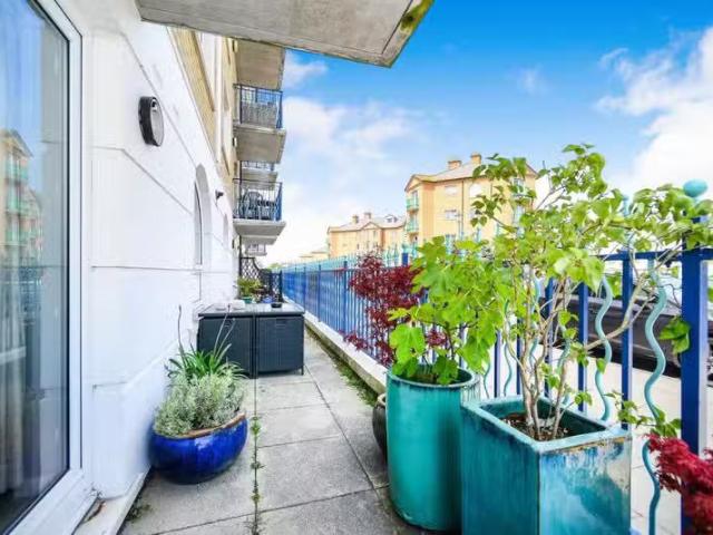 House for rent in Roedean