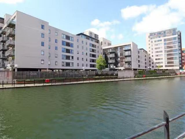 House for rent in Cardiff Bay, Falcon Lodge