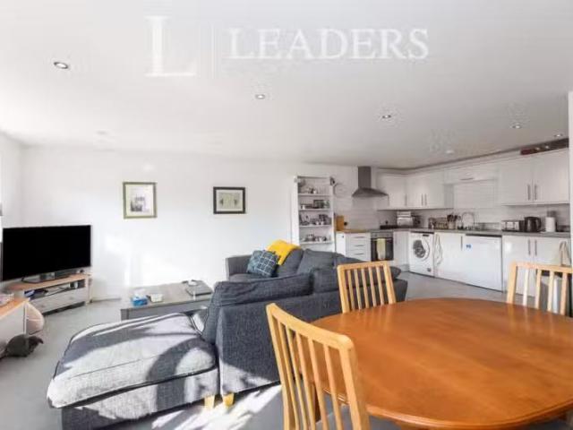 House for rent in Milverton, Green Close