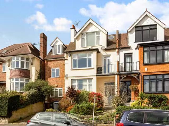Apartment for rent in London Borough of Merton, Greater London
