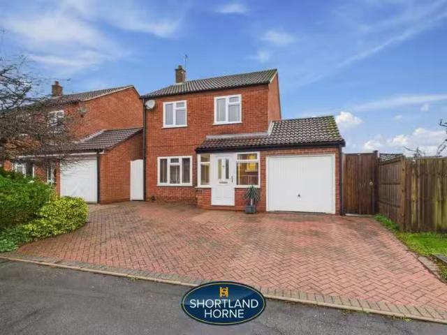 House for rent in Worcester Park, Greater London