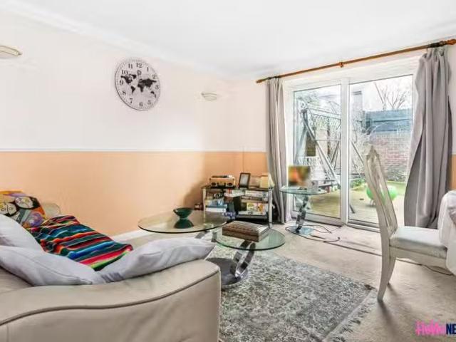 House for rent in Blackhills, Surrey