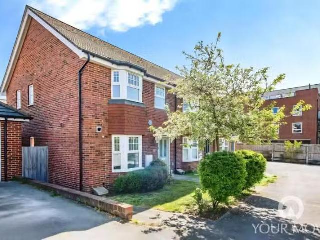 House for rent in Castle Hill, Monks Orchard