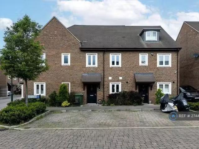 House for rent in Falconwood, Greater London