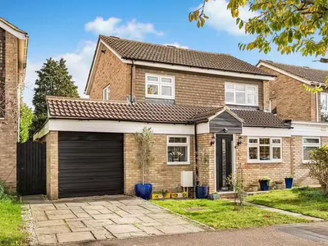 House for rent in Five Acres, Hertfordshire