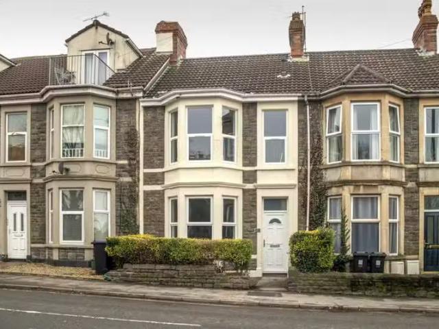 House for rent in Kingswood, School House