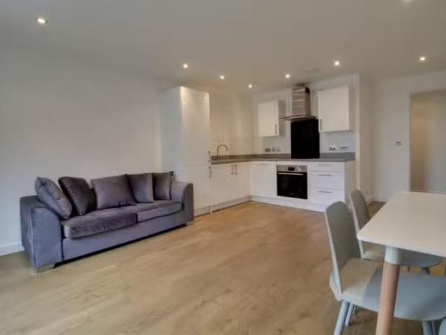 Apartment for rent in South Lane, West Yorkshire