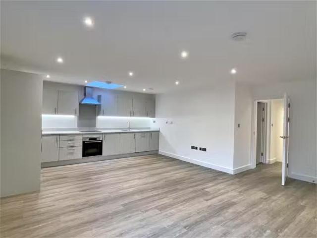 Apartment for rent in Elmers End, Greater London