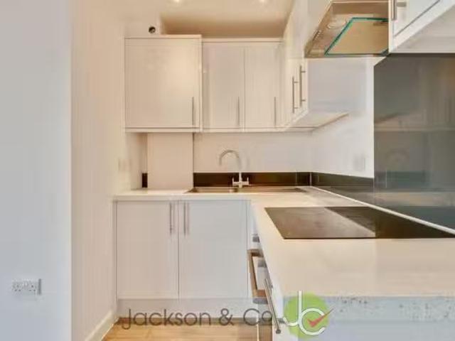 Apartment for rent in Frinton and Walton, Dale Hill