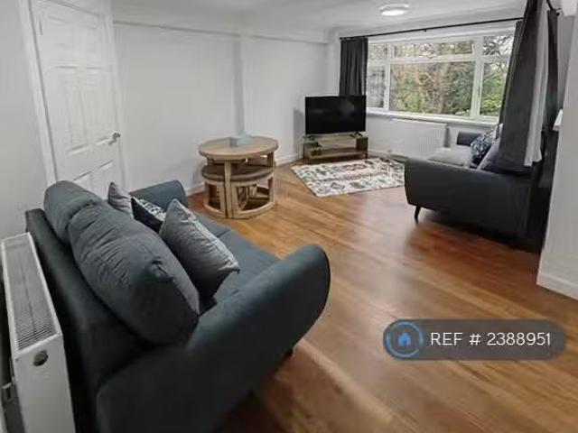 House for rent in Wake Green, West Midlands