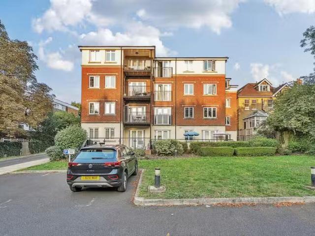 House for rent in London Borough of Croydon, Greater London