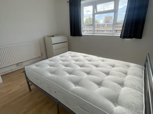 Apartment for rent in Brook Green, Greater London