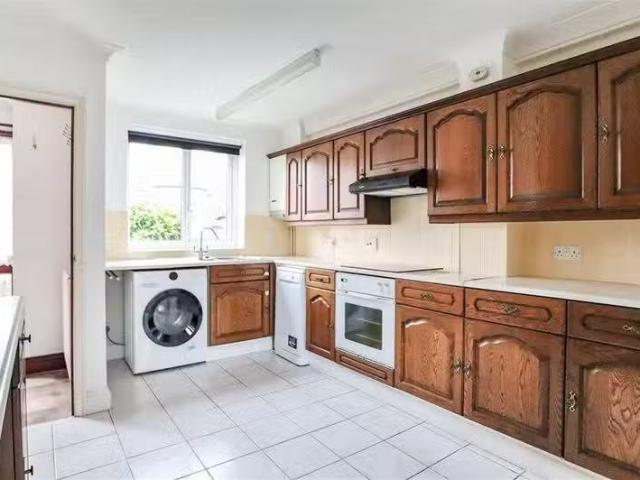 House for rent in Five Acres, Hertfordshire