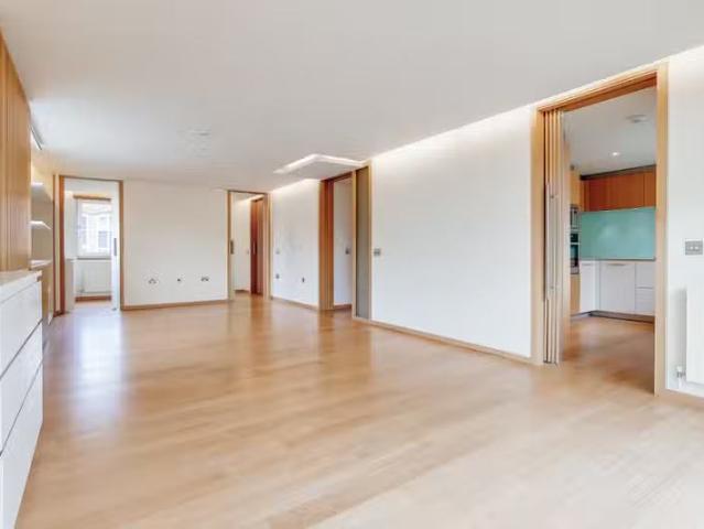 Apartment for rent in Kensington, Greater London