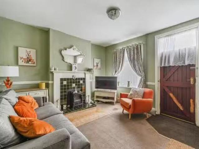 House for rent in London Borough of Barnet, Greater London