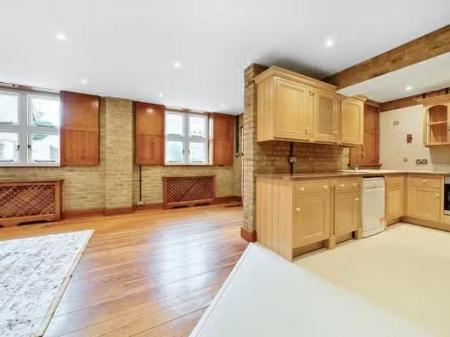 House for rent in Chislehurst West