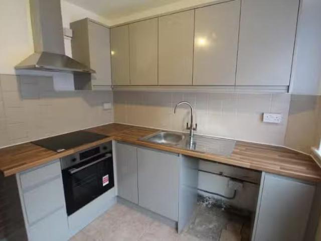 House for rent in New Barnet, Greater London