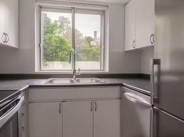 Condo for rent in St. Leonard's, Quebec