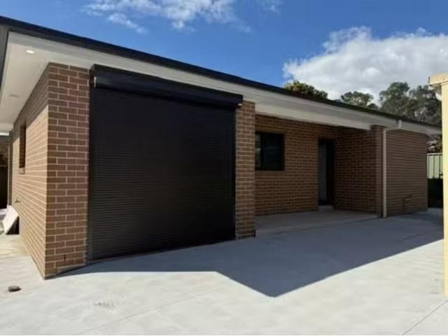 House for rent in Ingleburn, Sydney