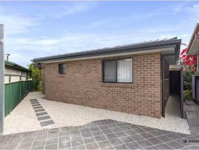 House for rent in Casula, Sydney
