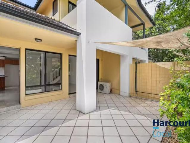 House for rent in Taringa, Greater Brisbane