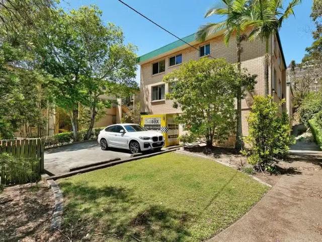Apartment for rent in Toombul, Queensland
