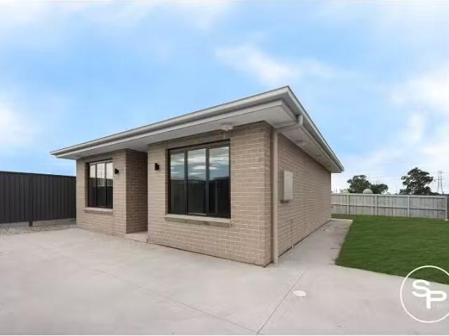 House for rent in Oran Park, Sydney