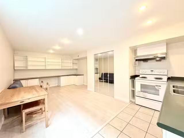 House for rent in Le Val-saint-françois, Quebec