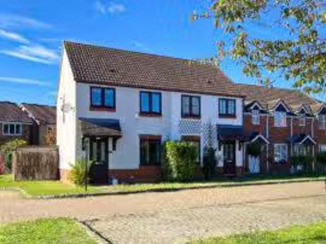 House for rent in West End, Heol-las