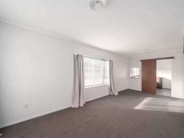 Apartment for rent in Lyall Bay, Wellington