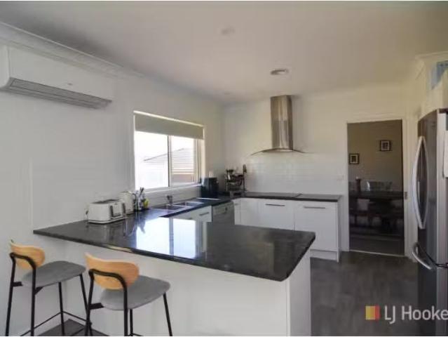 House for rent in Bowenfels, New South Wales