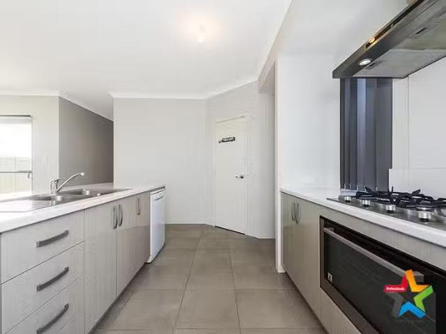 House for rent in Caversham, Western Australia