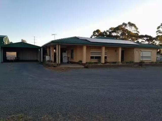 House for rent in Saddleworth, South Australia
