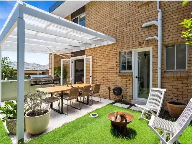 Condo for rent in Long Jetty, New South Wales