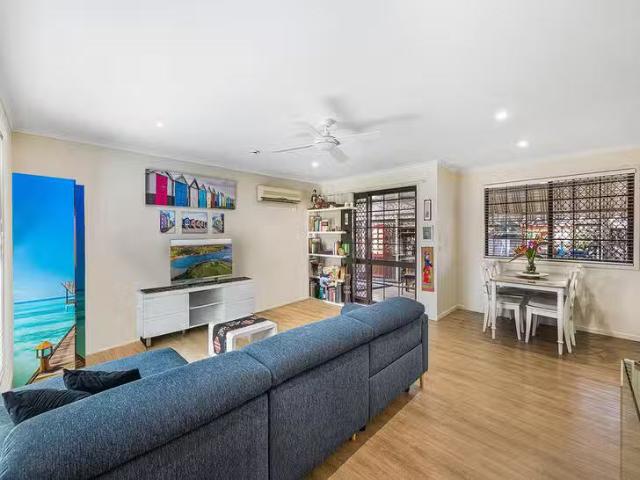 Apartment for rent in Kings Creek, Queensland