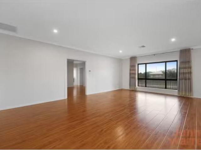 House for rent in Googong, New South Wales