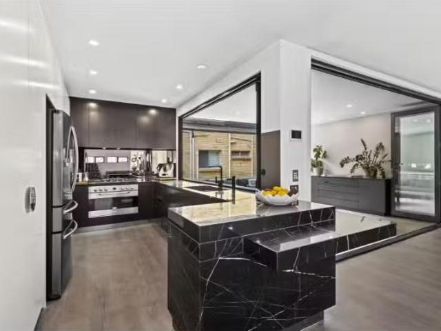 Condo for rent in Toombul, Queensland