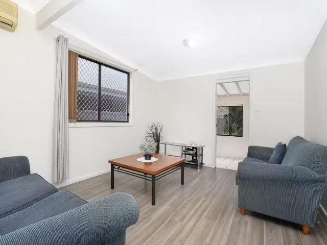 House for rent in Wollongong West, New South Wales