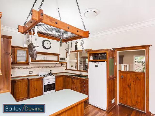 House for rent in Victoria