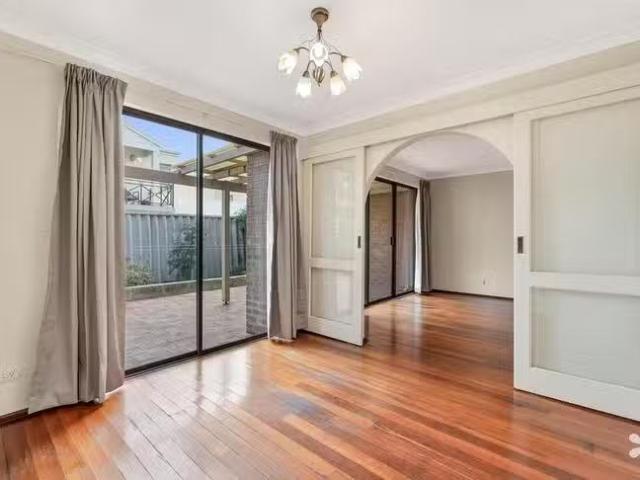 House for rent in Como, Western Australia