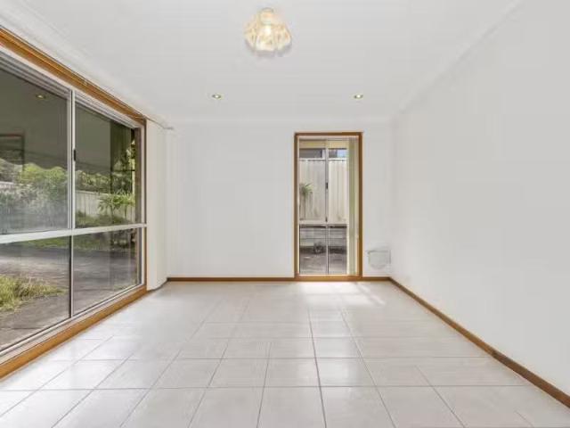 House for rent in Bateau Bay, New South Wales