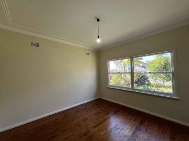 House for rent in Toongabbie, New South Wales