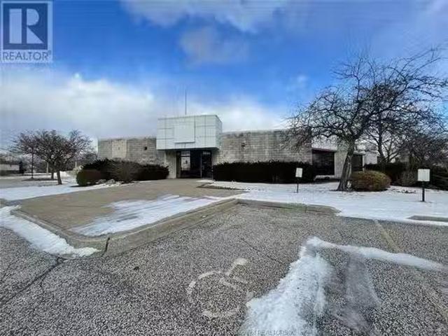 House for rent in Fontainebleau, Windsor