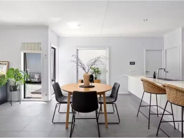 House for rent in Wollongong West, New South Wales
