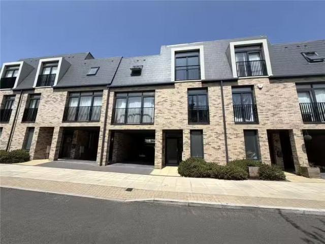 House for rent in Arkley, Greater London