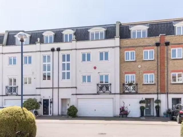 House for rent in Sovereign Harbour, Eastbourne